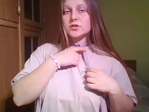 Snapshot of Evasapples chatting on 11, 2, 2025 Evasapples online show from 11, 2, 2025