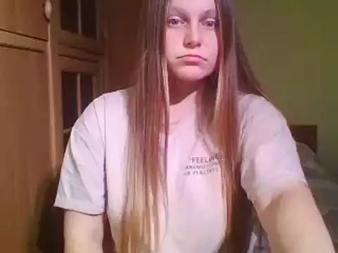 Snapshot of Evasapples chatting on 11, 2, 2025 Evasapples online show from 11, 2, 2025