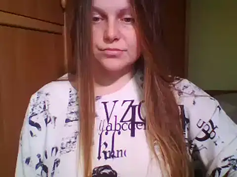 Snapshot of Evasapples chatting on 14, 2, 2025 Evasapples online show from 14, 2, 2025