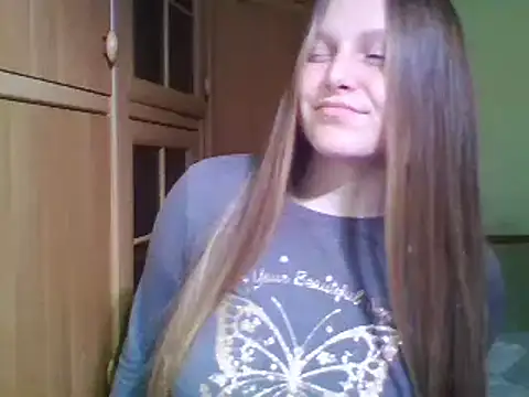 Snapshot of Evasapples chatting on 15, 2, 2025 Evasapples online show from 15, 2, 2025