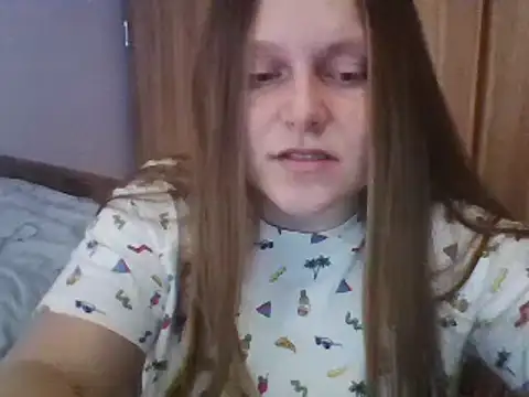 Snapshot of Evasapples chatting on 21, 2, 2025 Evasapples online show from 21, 2, 2025