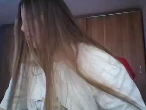 Snapshot of Evasapples chatting on 20, 3, 2025 Evasapples online show from 20, 3, 2025