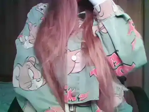 Snapshot of Evasapples chatting on 24, 9, 2025 Evasapples online show from 24, 9, 2025