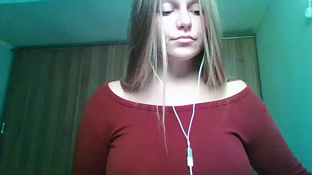 Snapshot of Evasapples chatting on 3, 11, 2025 Evasapples online show from 3, 11, 2025