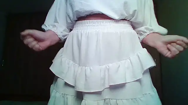 Snapshot of Evasapples chatting on 6, 11, 2025 Evasapples online show from 6, 11, 2025