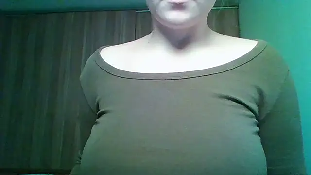 Snapshot of Evasapples chatting on 23, 11, 2025 Evasapples online show from 23, 11, 2025