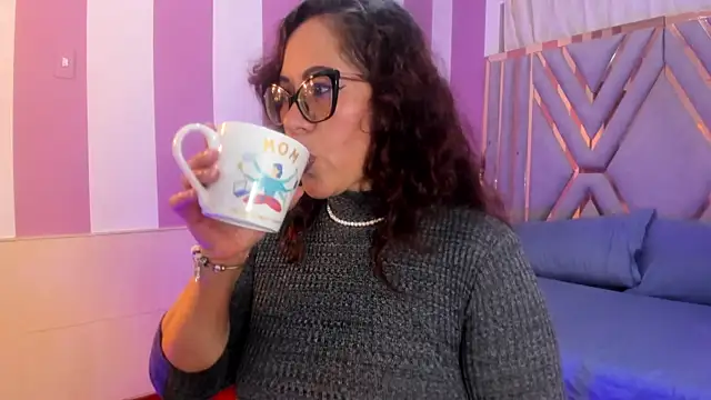 Snapshot of maria_paulac chatting on 20, 3, 2025 maria paulac online show from 20, 3, 2025