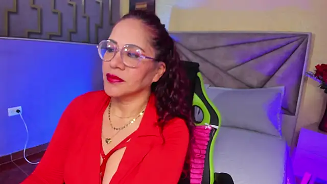 Snapshot of maria_paulac chatting on 27, 9, 2025 maria paulac online show from 27, 9, 2025