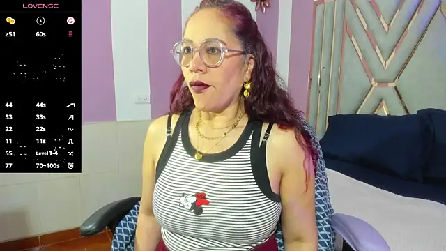 Snapshot of maria_paulac chatting on 1, 10, 2025 maria paulac online show from 1, 10, 2025