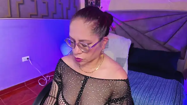 Snapshot of maria_paulac chatting on 16, 10, 2025 maria paulac online show from 16, 10, 2025