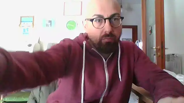 Snapshot of darione_90 chatting on 19, 12, 2025 darione 90 online show from 19, 12, 2025