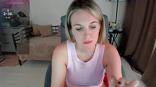 Snapshot of I_D_A chatting on 28, 1, 2025 I D A online show from 28, 1, 2025