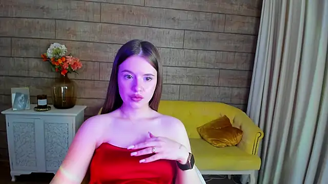 MilanaBalmain online show from 11, 2, 2025