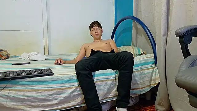 Snapshot of zackmontieel chatting on 29, 11, 2025 zackmontieel online show from 29, 11, 2025