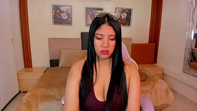 estrella bigboobs14 online show from 6, 4, 2026