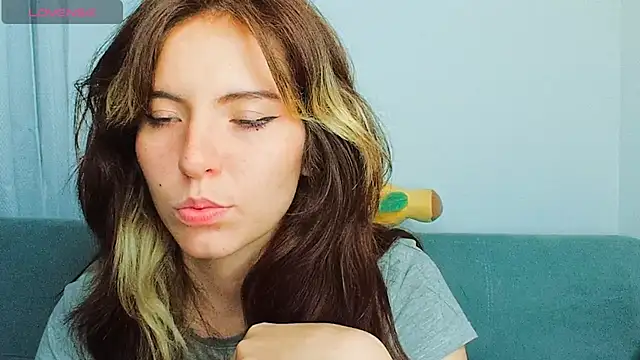 cherrybom969 online show from 31, 1, 2025