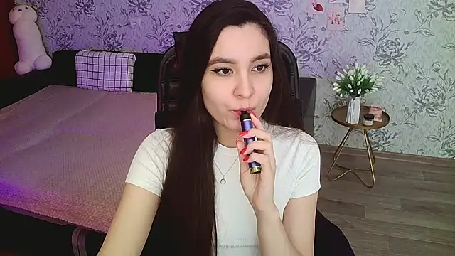 Snapshot of annie_shine chatting on 29, 12, 2024 annie shine online show from 29, 12, 2024