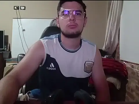 Snapshot of enzis3 chatting on 14, 2, 2026 enzis3 online show from 14, 2, 2026