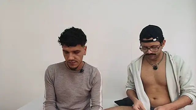 Snapshot of Benjamin_show chatting on 5, 2, 2026 Benjamin show online show from 5, 2, 2026