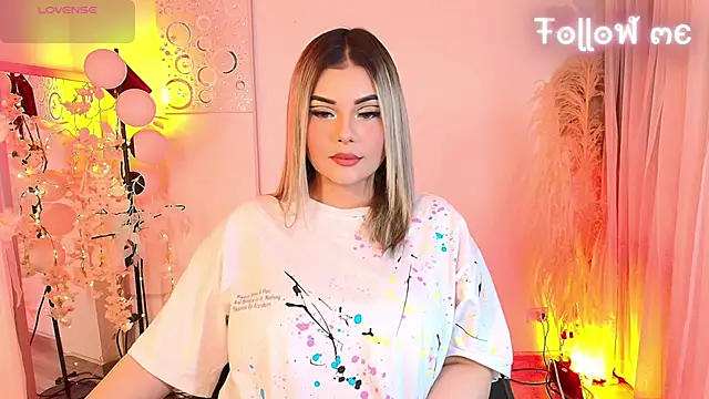 Ladydream1 online show from 12, 9, 2025