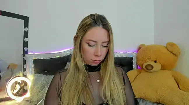 Snapshot of JanneKim chatting on 25, 2, 2025 JanneKim online show from 25, 2, 2025