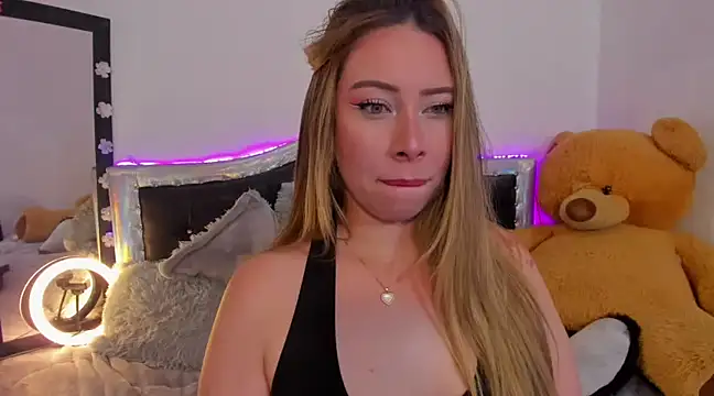 Snapshot of JanneKim chatting on 26, 2, 2025 JanneKim online show from 26, 2, 2025