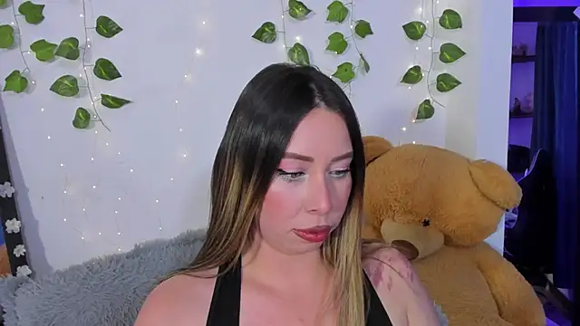 Snapshot of JanneKim chatting on 5, 12, 2025 JanneKim online show from 5, 12, 2025