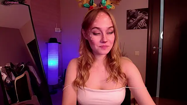 Snapshot of LianaBright chatting on 26, 12, 2024 LianaBright online show from 26, 12, 2024