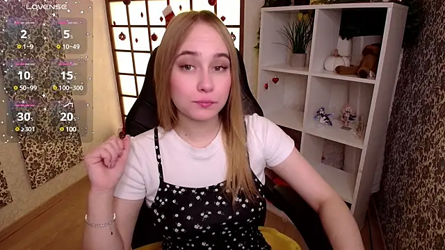 Snapshot of LianaBright chatting on 30, 1, 2025 LianaBright online show from 30, 1, 2025
