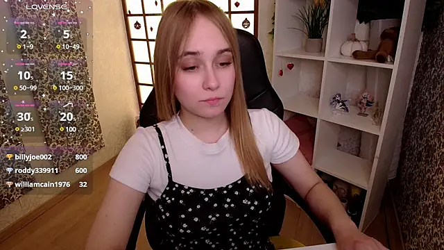 Snapshot of LianaBright chatting on 30, 1, 2025 LianaBright online show from 30, 1, 2025