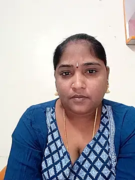 Snapshot of Mounika-Sexy chatting on 8, 5, 2026 Mounika-Sexy online show from 8, 5, 2026