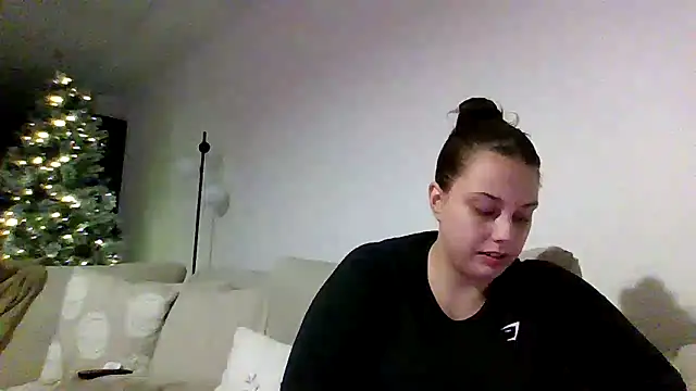 Snapshot of Krystal_Tx chatting on 22, 11, 2025 Krystal Tx online show from 22, 11, 2025