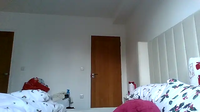 Snapshot of Krystal_Tx chatting on 25, 11, 2025 Krystal Tx online show from 25, 11, 2025