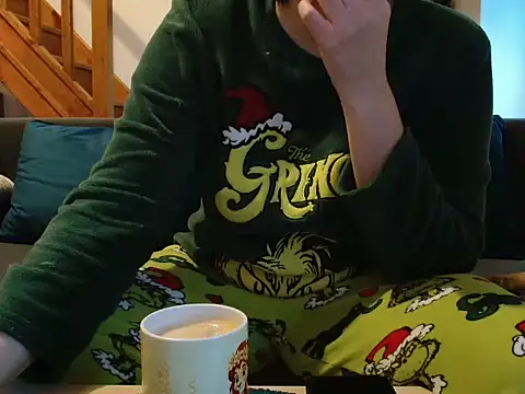 Snapshot of Lauzo21 chatting on 26, 11, 2025 Lauzo21 online show from 26, 11, 2025