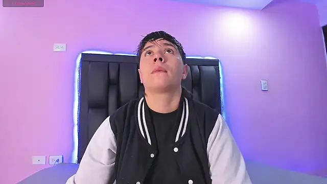 AbbySmiitth  online show from 22, 2, 2025