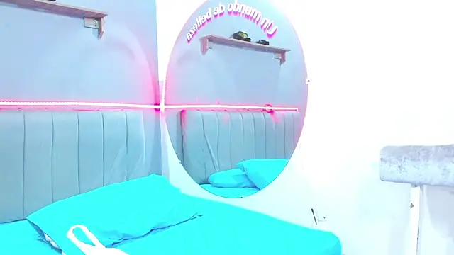 minimi naty online show from 21, 12, 2024