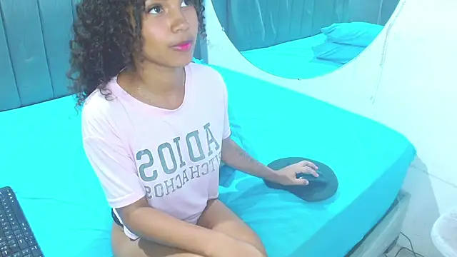 minimi naty online show from 31, 1, 2025