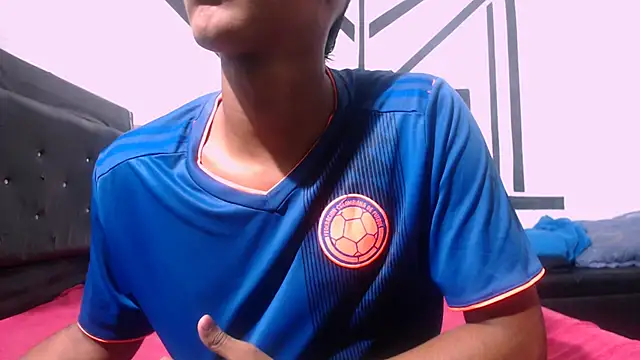 Snapshot of badssboys_always chatting on 7, 1, 2025 badssboys always online show from 7, 1, 2025