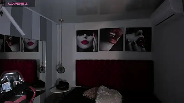 Snapshot of KENDER21_ chatting on 2, 2, 2025 KENDER21 online show from 2, 2, 2025