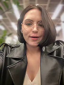 Snapshot of meow_girl chatting on 10, 12, 2024 meow girl online show from 10, 12, 2024