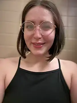 Snapshot of meow_girl chatting on 12, 1, 2025 meow girl online show from 12, 1, 2025
