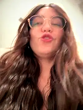 Snapshot of meow_girl chatting on 22, 9, 2025 meow girl online show from 22, 9, 2025