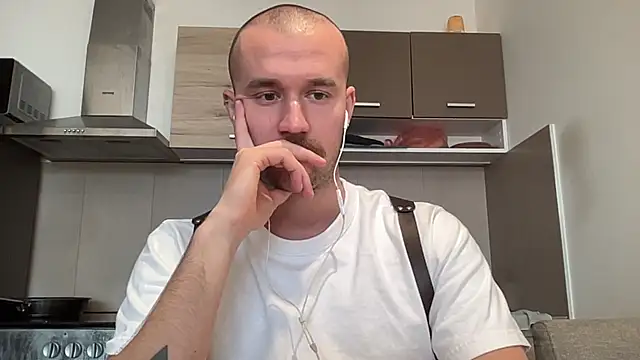 Snapshot of cute_mark chatting on 20, 12, 2024 cute mark online show from 20, 12, 2024