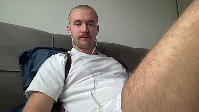 Snapshot of cute_mark chatting on 21, 12, 2024 cute mark online show from 21, 12, 2024