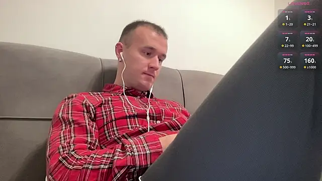 Snapshot of cute_mark chatting on 18, 1, 2025 cute mark online show from 18, 1, 2025
