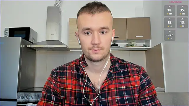 Snapshot of cute_mark chatting on 16, 2, 2025 cute mark online show from 16, 2, 2025