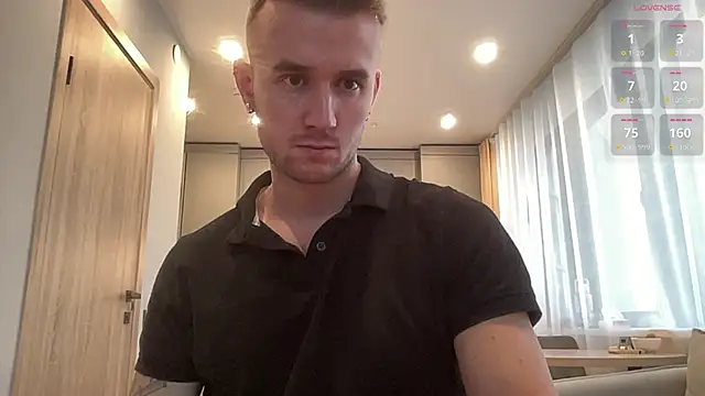Snapshot of cute_mark chatting on 14, 10, 2025 cute mark online show from 14, 10, 2025