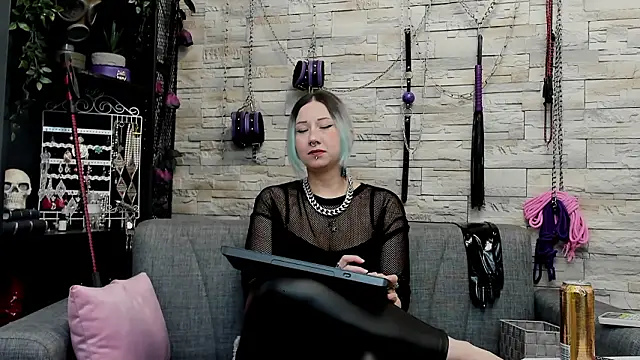 CruelMistress online show from 15, 3, 2026