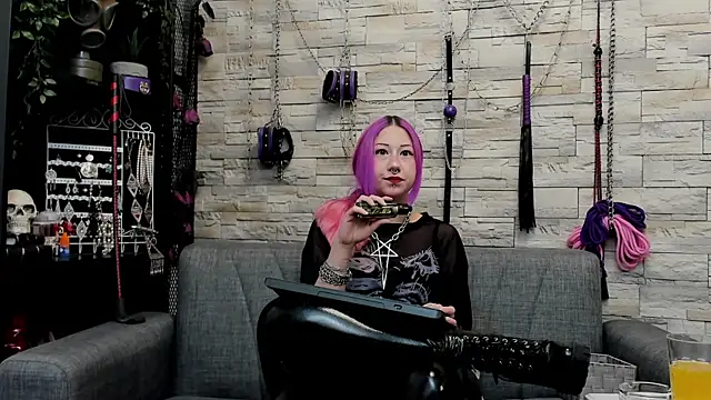 CruelMistress online show from 25, 5, 2026