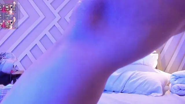 Emily Monroe  online show from 11, 10, 2025